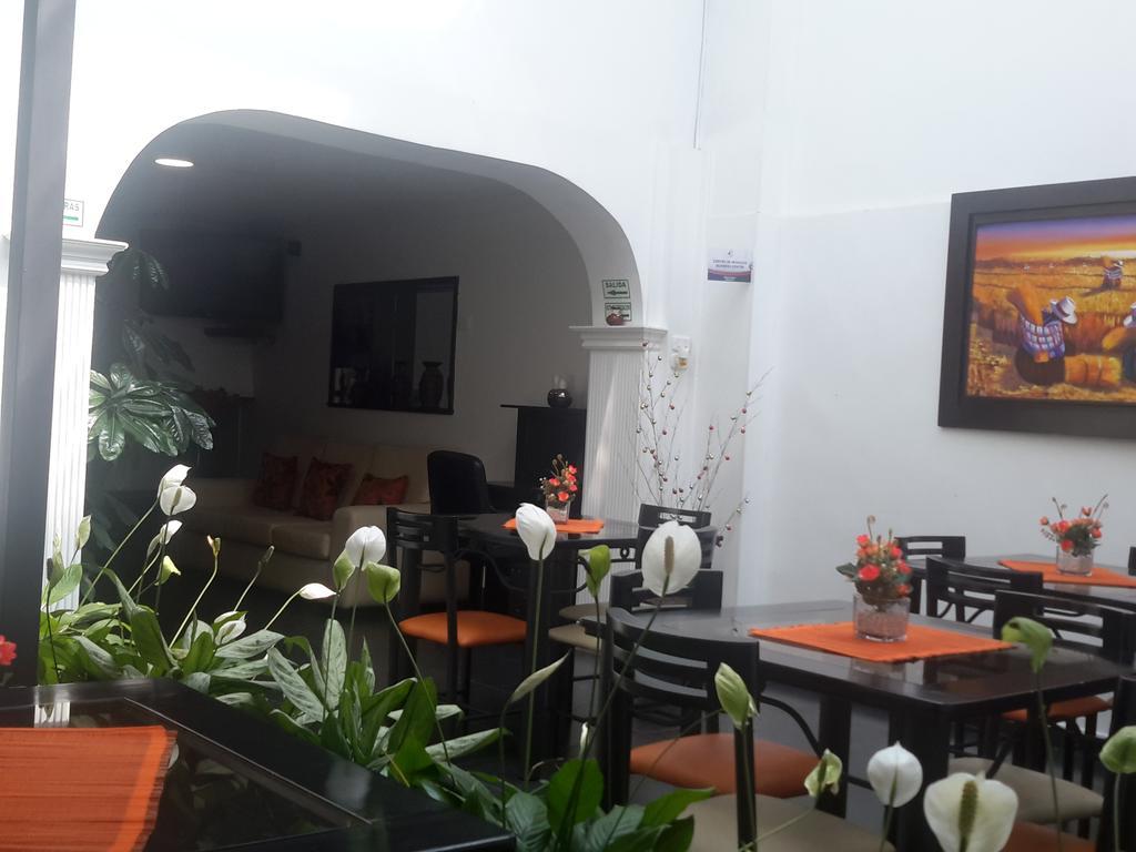 Hotel Central House A 5 Min De La Embajada Americana Bogotá Esterno foto